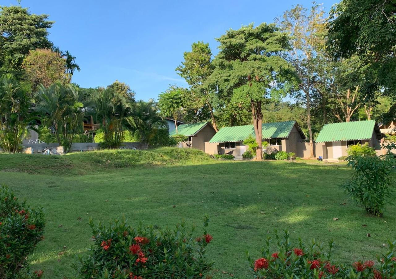 Siam Flora Resort Ko Lanta エクステリア 写真