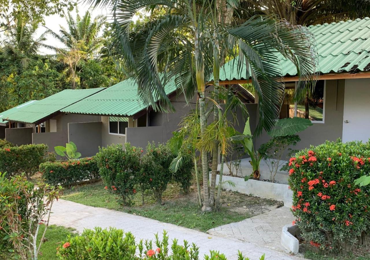 Siam Flora Resort Ko Lanta エクステリア 写真