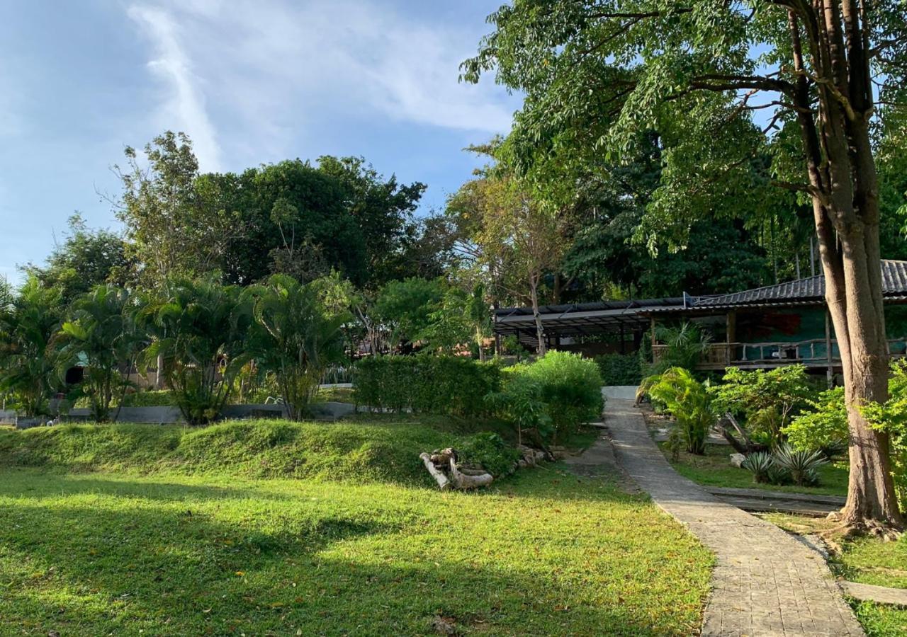 Siam Flora Resort Ko Lanta エクステリア 写真