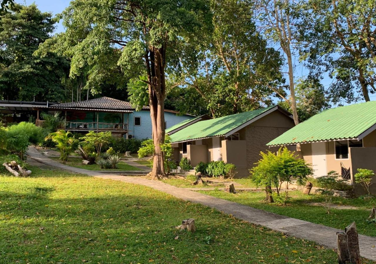 Siam Flora Resort Ko Lanta エクステリア 写真
