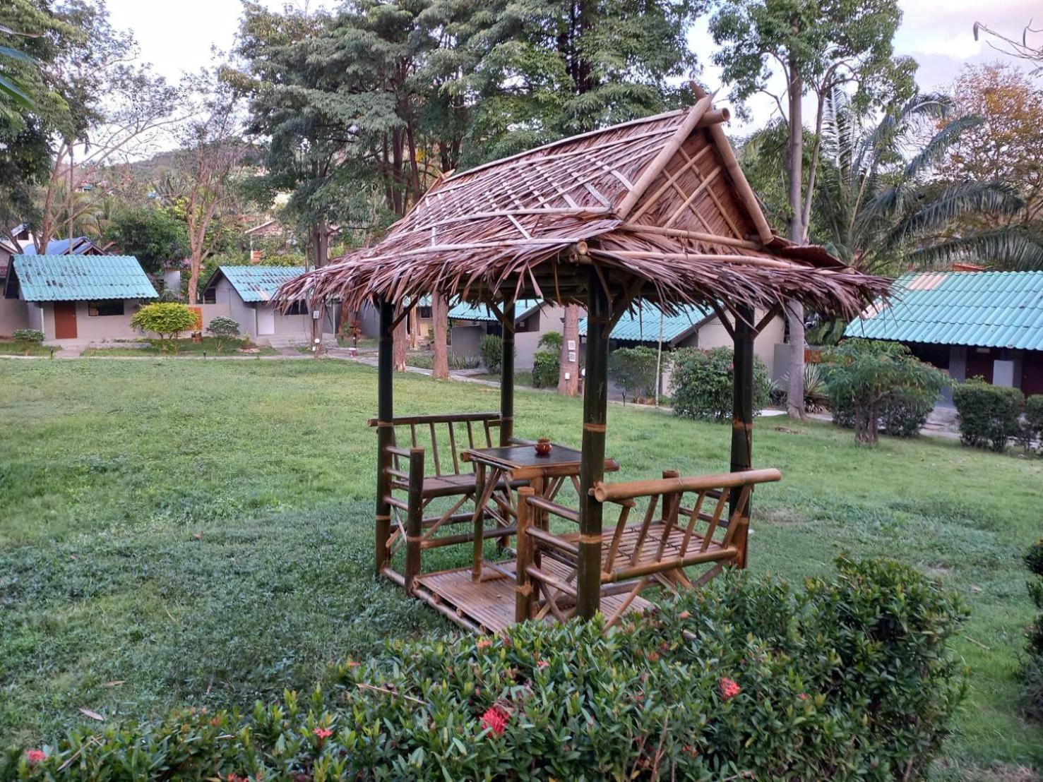 Siam Flora Resort Ko Lanta エクステリア 写真