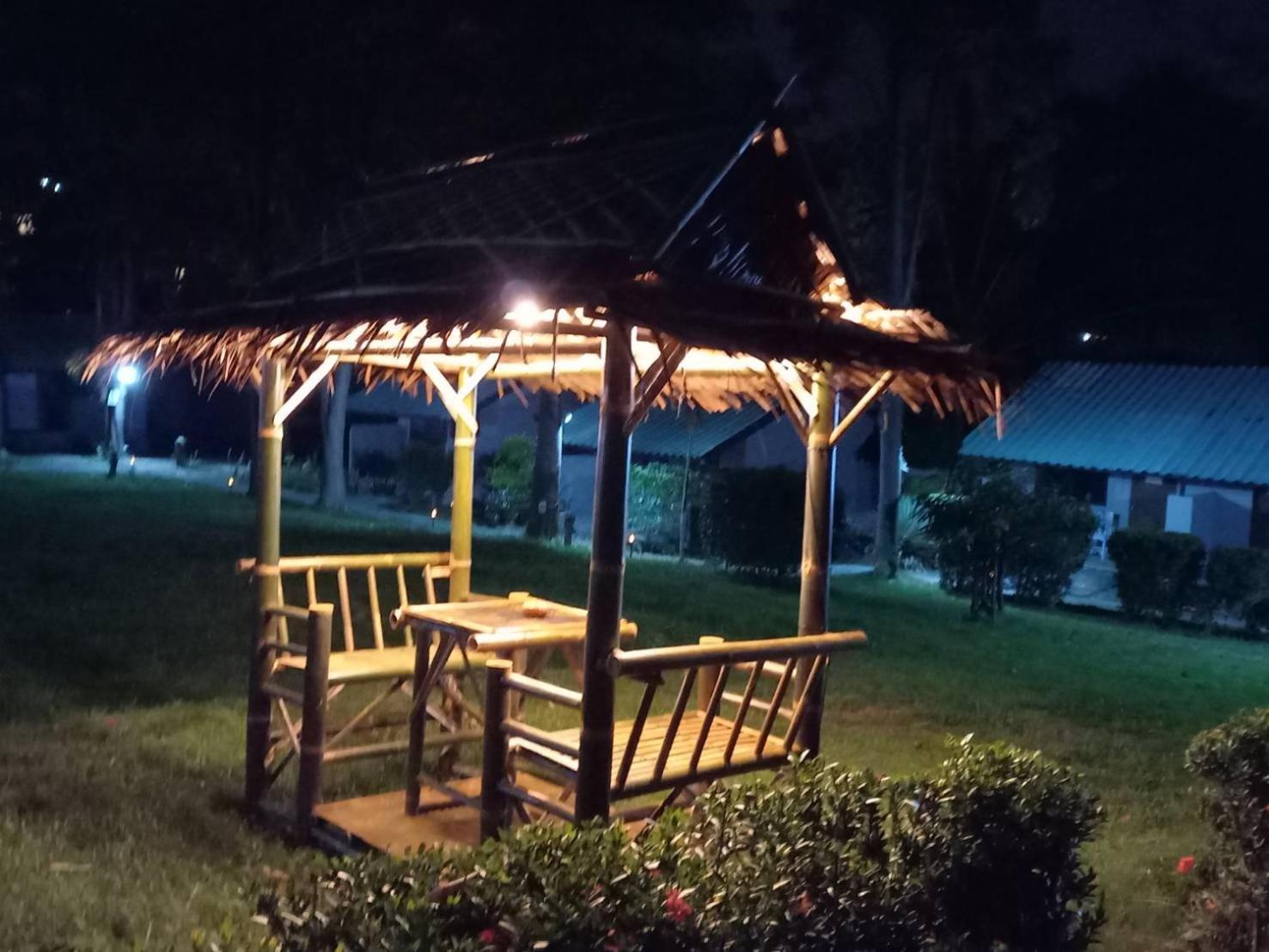 Siam Flora Resort Ko Lanta エクステリア 写真