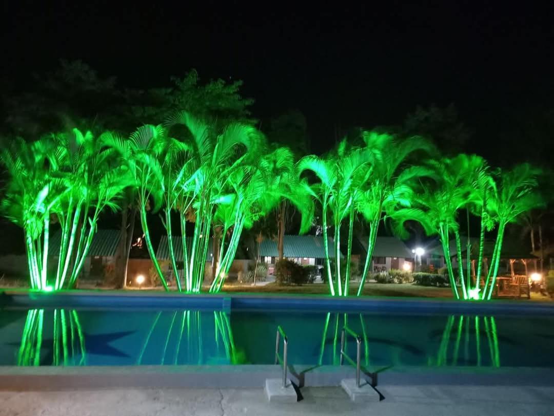 Siam Flora Resort Ko Lanta エクステリア 写真